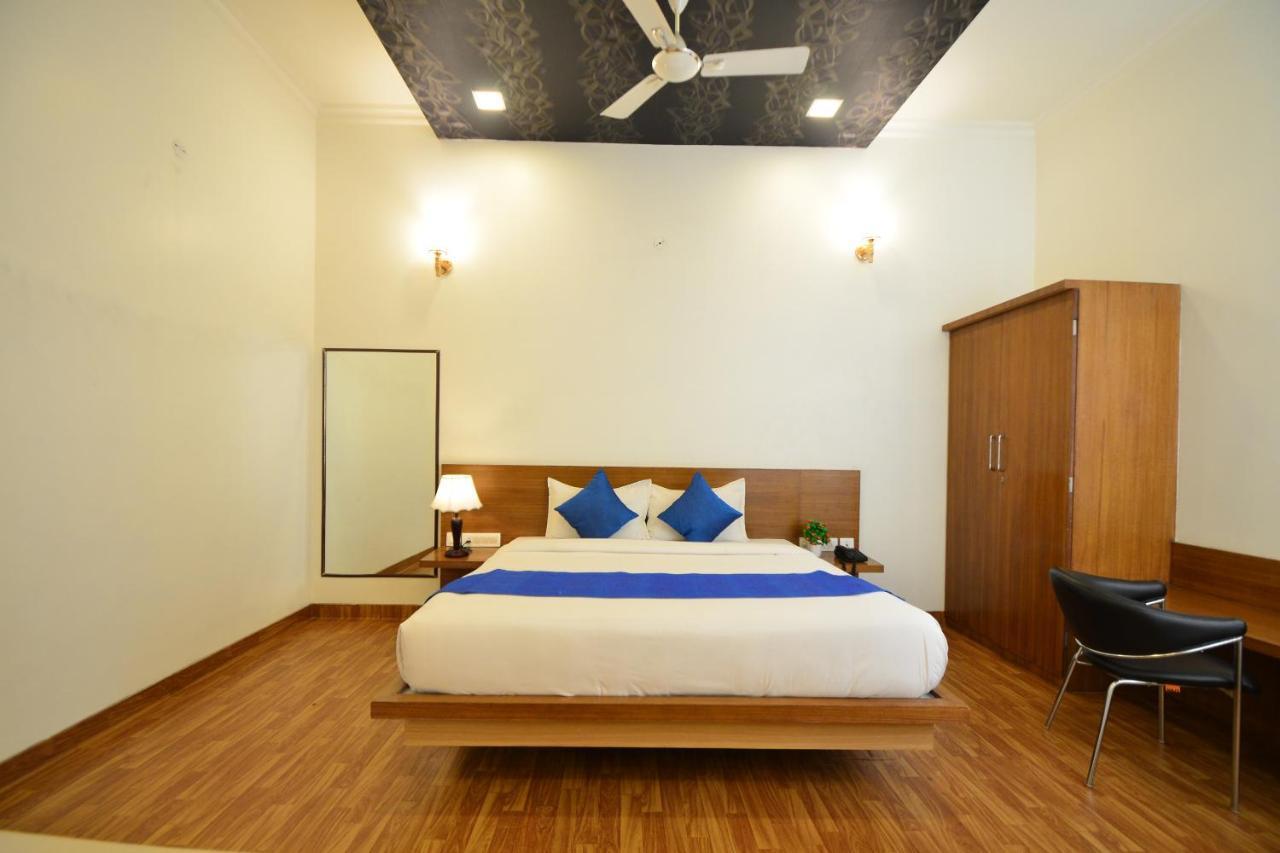 Hotel Sapphire World Τζαϊπούρ Εξωτερικό φωτογραφία